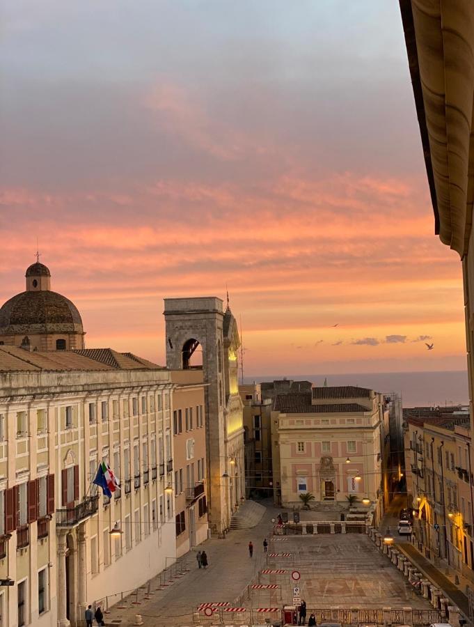 Castello Attic Sunset Terrace Cagliari Exterior foto